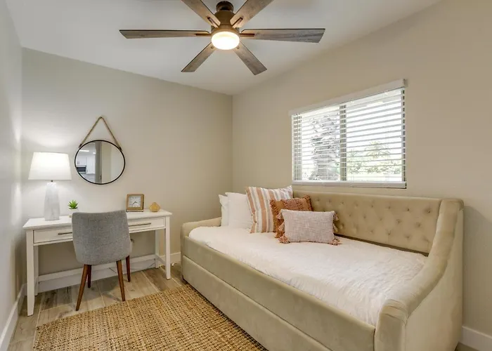 Near Peoria Sports Complex & Golf: W/ Patio! *