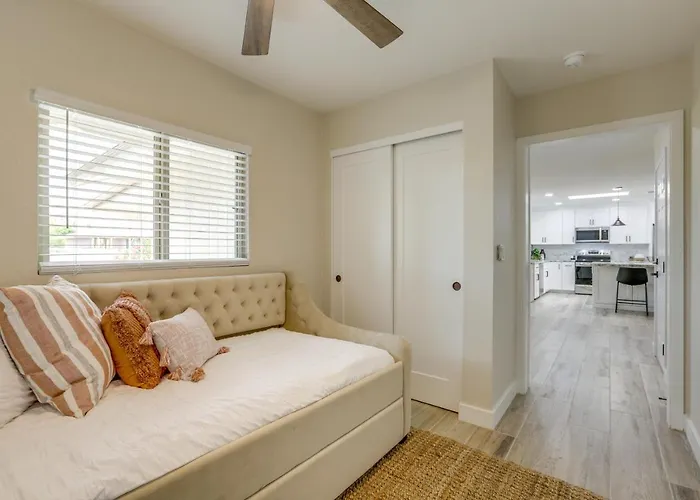 Near Peoria Sports Complex & Golf: W/ Patio! Sun City